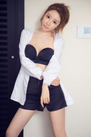 丰满的女教师电影